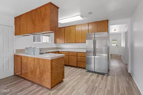 Entry Way - 122 Bundren St, Oak View, CA 93022 photo 2 of 2
