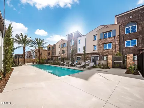 Exterior - 542 Via Zibello, Camarillo, CA 93012 photo 2 of 10