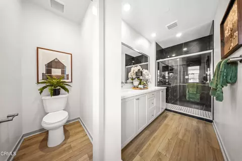 Bath - 542 Via Zibello, Camarillo, CA 93012 photo 1 of 6