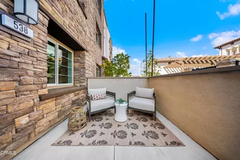 Exterior - 542 Via Zibello, Camarillo, CA 93012 photo 3 of 10
