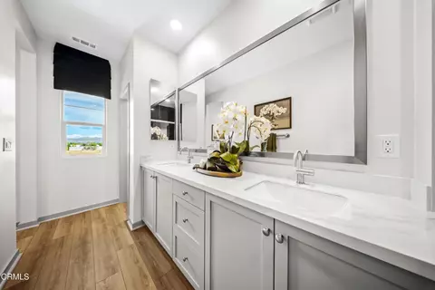 Entry Way - 542 Via Zibello, Camarillo, CA 93012 photo 14 of 14