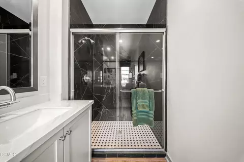 Bath - 542 Via Zibello, Camarillo, CA 93012 photo 3 of 6