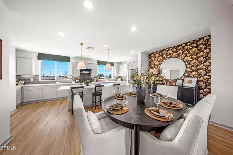 Dining - 542 Via Zibello, Camarillo, CA 93012 photo 3 of 6
