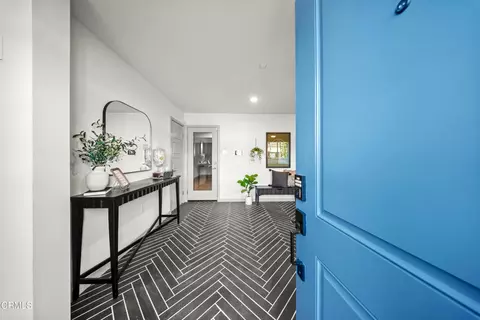 Entry Way - 542 Via Zibello, Camarillo, CA 93012 photo 1 of 14