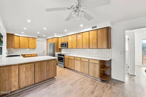 Kitchen - 1128 El Monte Dr, Simi Valley, CA 93065 photo 2 of 3