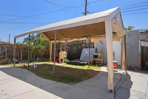 Exterior - 208 Lark St, Oxnard, CA 93033 photo 6 of 7