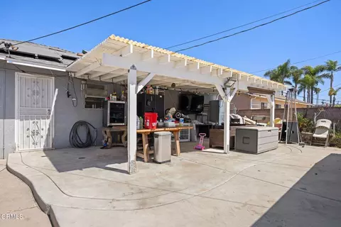 Exterior - 208 Lark St, Oxnard, CA 93033 photo 5 of 7
