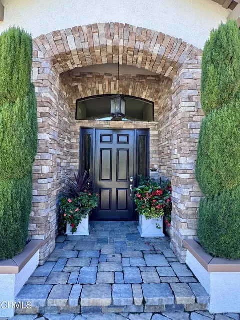 1727 Cervato Ct, Camarillo, CA 93012 photo 2