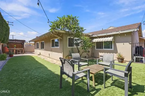 Exterior - 1300 Bluebell St, Oxnard, CA 93036 photo 8 of 11