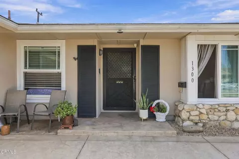 Exterior - 1300 Bluebell St, Oxnard, CA 93036 photo 3 of 11