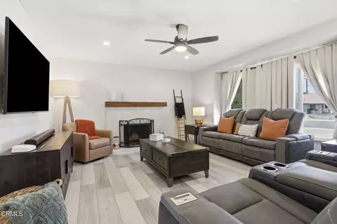 Living - 1300 Bluebell St, Oxnard, CA 93036 photo 1 of 8