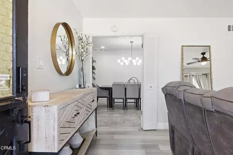 Entry Way - 1300 Bluebell St, Oxnard, CA 93036 photo 1 of 5