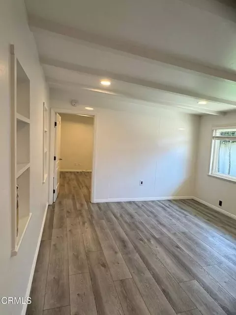 Living - 1300 Bluebell St, Oxnard, CA 93036 photo 7 of 8
