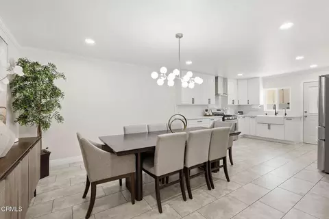 Dining - 1300 Bluebell St, Oxnard, CA 93036 photo 1 of 3