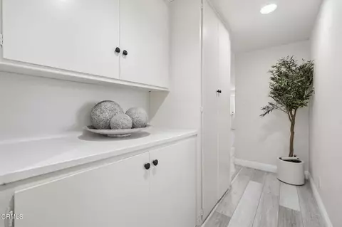 Entry Way - 1300 Bluebell St, Oxnard, CA 93036 photo 3 of 5
