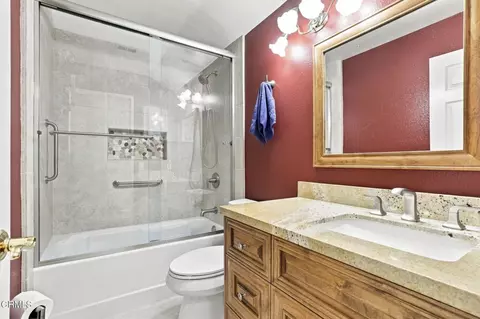 Bath - 142 Spindlewood Ave, Camarillo, CA 93012 photo 6 of 6