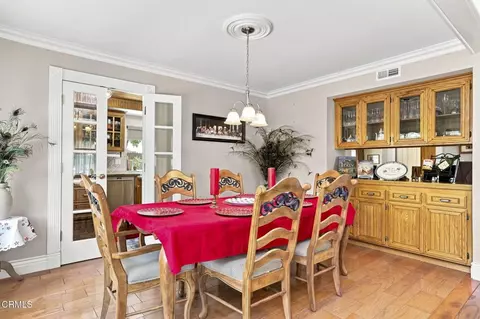 Dining - 142 Spindlewood Ave, Camarillo, CA 93012 photo 2 of 5