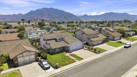 View/Area - 142 Spindlewood Ave, Camarillo, CA 93012 photo 3 of 11
