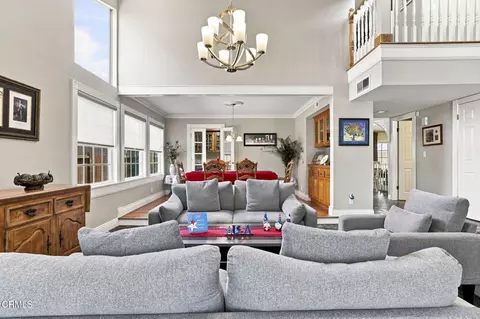 Living - 142 Spindlewood Ave, Camarillo, CA 93012 photo 1 of 7