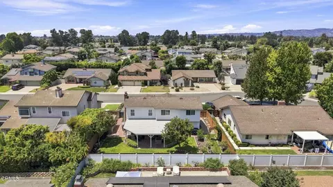 View/Area - 142 Spindlewood Ave, Camarillo, CA 93012 photo 5 of 11