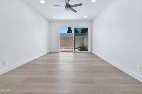 Living - 963 Palmer Ave, Camarillo, CA 93010 photo 8 of 10