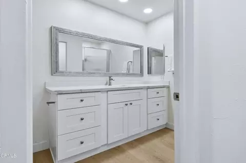 Bath - 963 Palmer Ave, Camarillo, CA 93010 photo 1 of 3