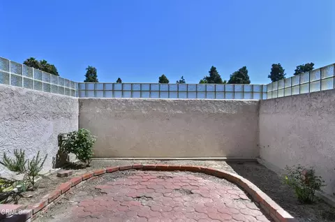 Exterior - 963 Palmer Ave, Camarillo, CA 93010 photo 4 of 14
