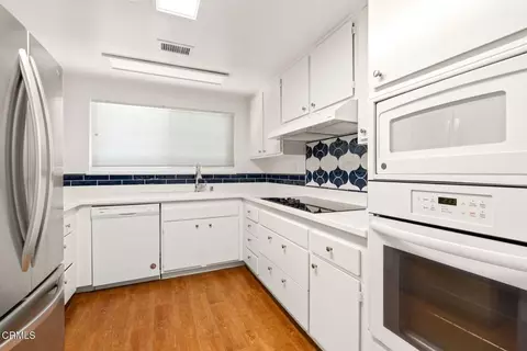 Kitchen - 3600 Regatta Pl, Oxnard, CA 93035 photo 5 of 7