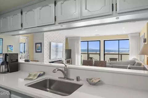 Kitchen - 3949 Ocean Dr, Oxnard, CA 93035 photo 3 of 3