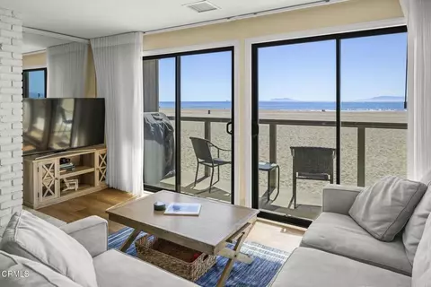 Living - 3949 Ocean Dr, Oxnard, CA 93035 photo 3 of 4