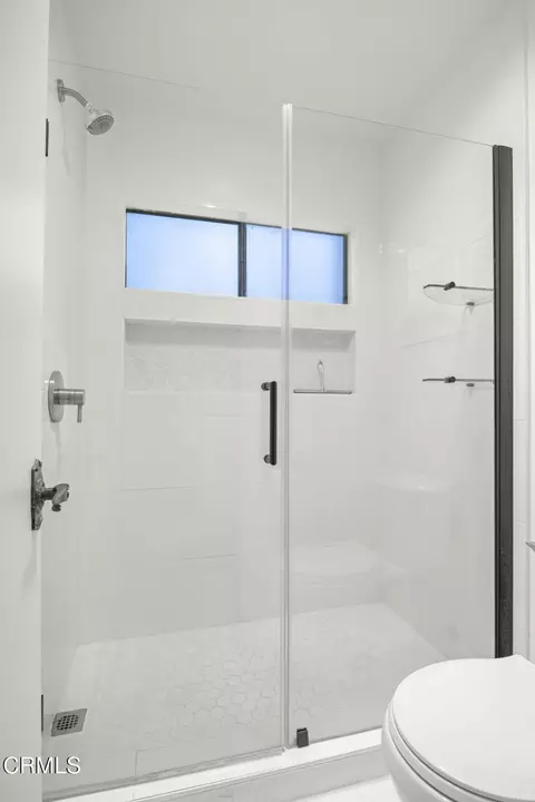 Bath - 3949 Ocean Dr, Oxnard, CA 93035 photo 5 of 5