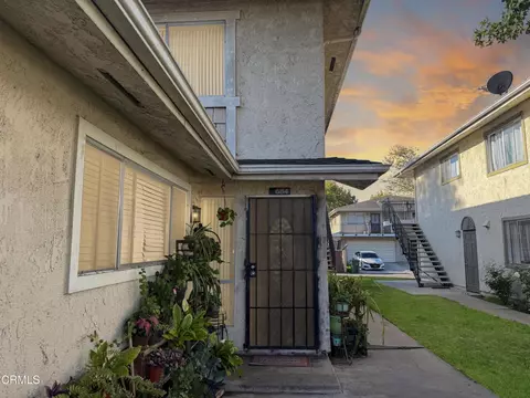 684 W Hemlock St, Port Hueneme, CA 93041