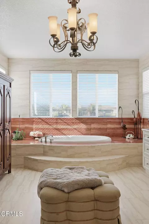 Bath - 4061 Farralon Way, Oxnard, CA 93035 photo 4 of 8