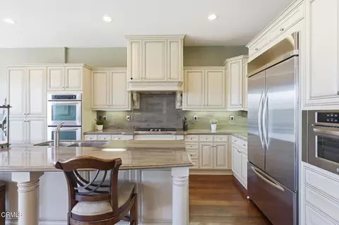 Kitchen - 4061 Farralon Way, Oxnard, CA 93035 photo 2 of 3