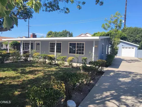 Exterior - 41 Fremont Ave, Moorpark, CA 93021 photo 3 of 12