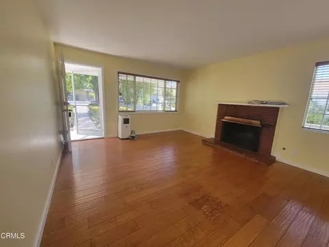 Living - 41 Fremont Ave, Moorpark, CA 93021 photo 2 of 4
