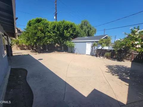 Exterior - 41 Fremont Ave, Moorpark, CA 93021 photo 4 of 12