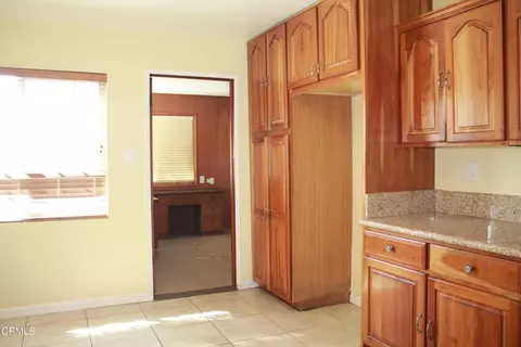 Kitchen - 41 Fremont Ave, Moorpark, CA 93021 photo 5 of 7