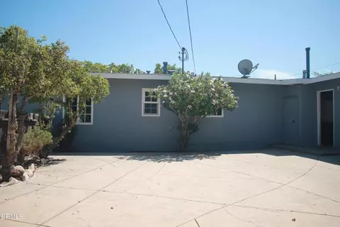 Exterior - 41 Fremont Ave, Moorpark, CA 93021 photo 7 of 12