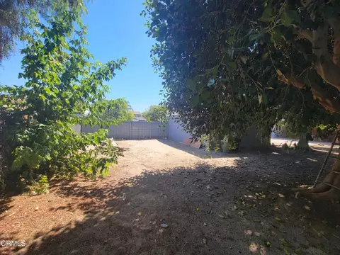 Exterior - 41 Fremont Ave, Moorpark, CA 93021 photo 10 of 12