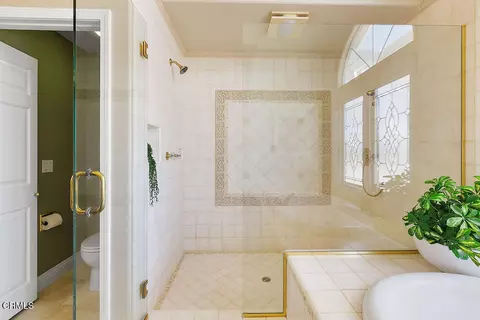 Bath - 2123 Bennington Ct, Thousand Oaks, CA 91360 photo 7 of 7