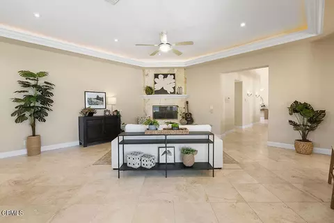 Living - 2123 Bennington Ct, Thousand Oaks, CA 91360 photo 4 of 4