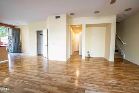 Living - 3760 Dunkirk Dr, Oxnard, CA 93035 photo 6 of 6