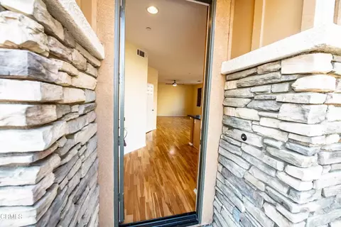 Entry Way - 3760 Dunkirk Dr, Oxnard, CA 93035 photo 1 of 3