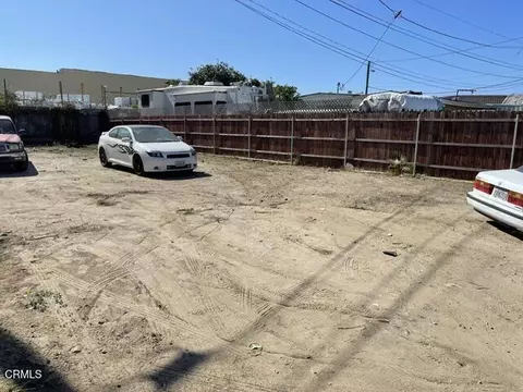 2462 Balboa St, Oxnard, CA 93036 photo 2