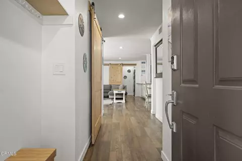 Entry Way - 2274 Martinique Ln, Oxnard, CA 93035 photo 1 of 2