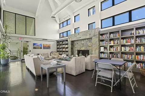 View/Area - 2274 Martinique Ln, Oxnard, CA 93035 photo 5 of 5