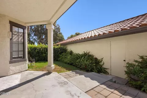 Exterior - 2274 Martinique Ln, Oxnard, CA 93035 photo 3 of 6