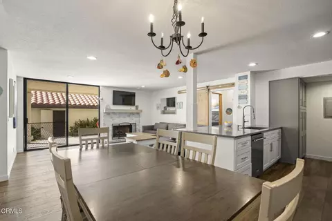 Dining - 2274 Martinique Ln, Oxnard, CA 93035 photo 3 of 3