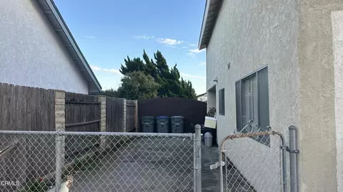 1631 Lindsay Pl, Oxnard, CA 93033 photo 5